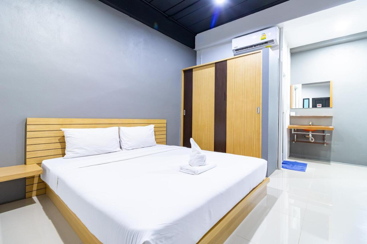 Cs Klongtoey Grand Resort Ban Yep Chaeng Buitenkant foto