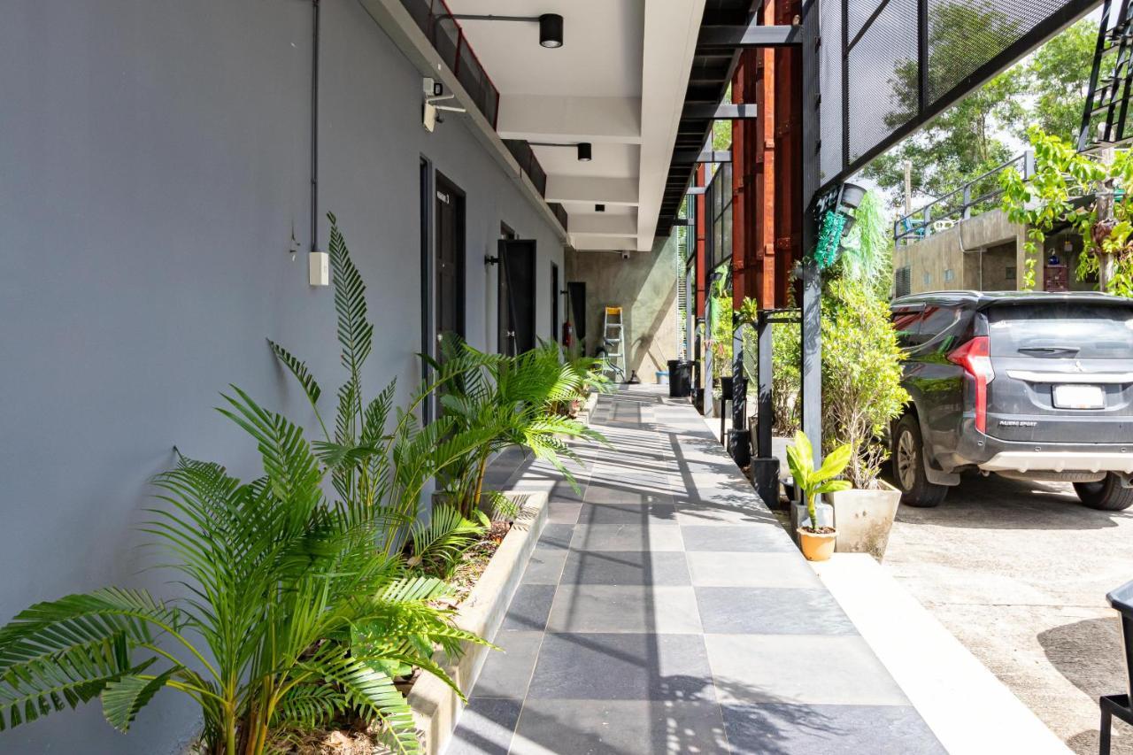 Cs Klongtoey Grand Resort Ban Yep Chaeng Buitenkant foto